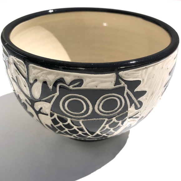 Jennifer Falter Art Pottery Owl Bowl Sgraffito Porcelain black white AS IS CHIP - Picture 5 of 14